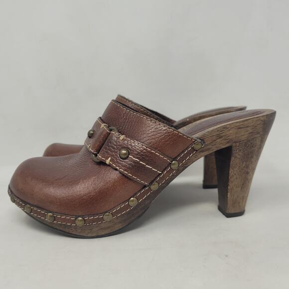 Banana Republic Clogs 7 Brown Leather Wooden Heel Studs Mules Boho Platform Y2K - Picture 5 of 12